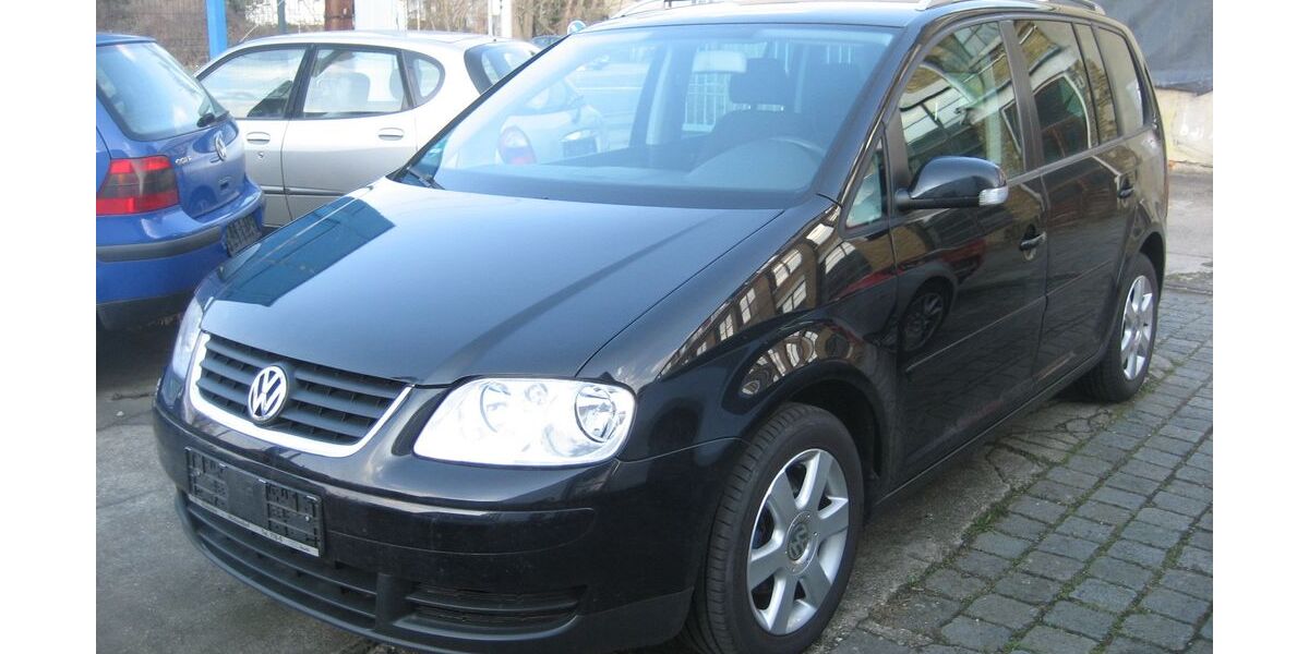 VW Touran 220.000 km 1.990 &euro; Leipzig 04328