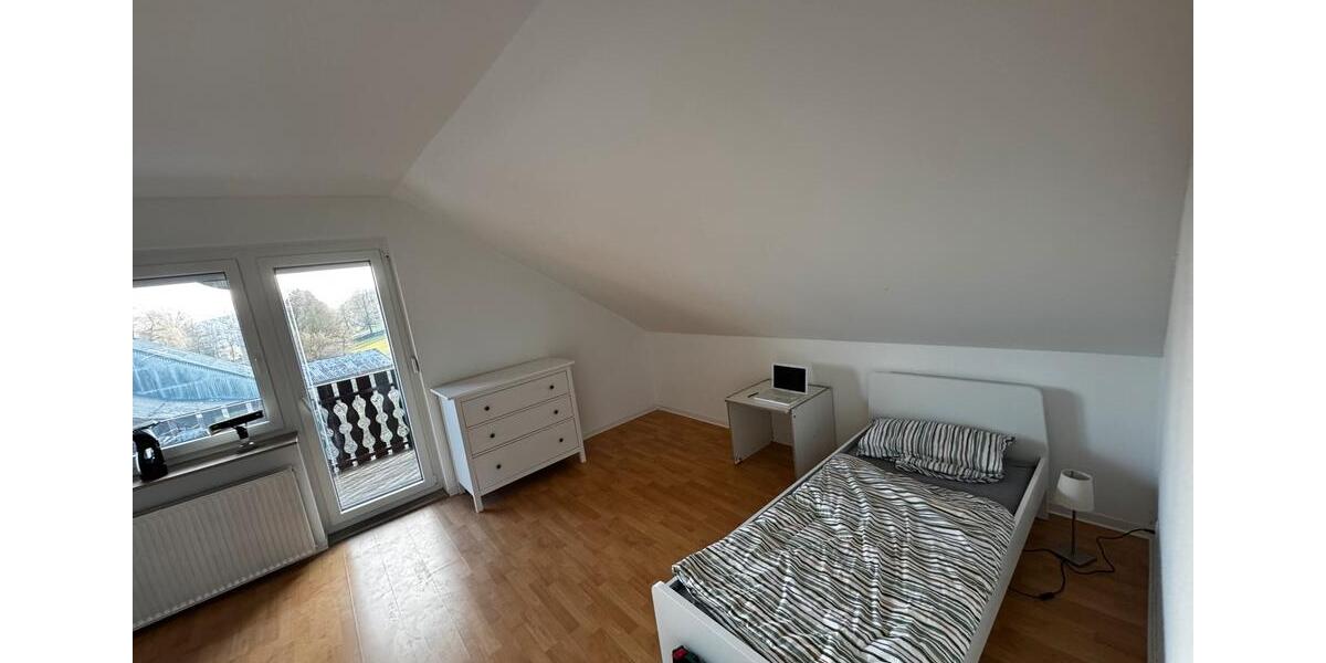 Einfamilienhaus Bodenfelde - 5 Zimmer, 255 m&sup2;, 1.090&euro; | Angebot:25324061