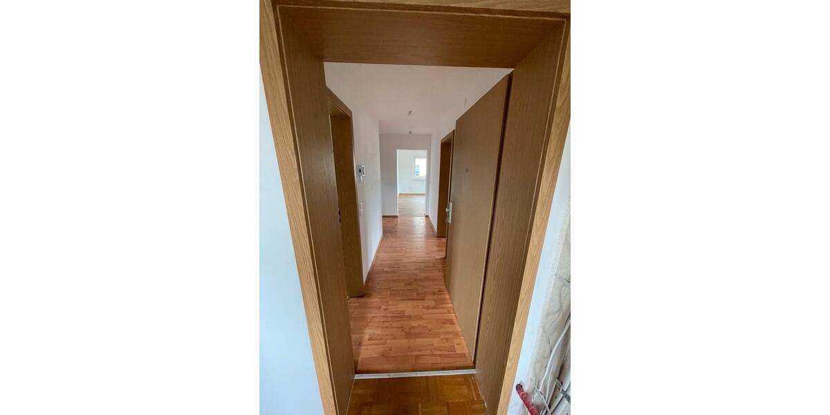 Etagenwohnung Altenstadt an der Waldnaab - 3 Zimmer, 78 m&sup2;, 700&euro; | Angebot:25170485