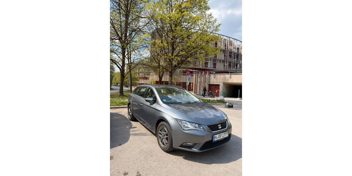 Seat Leon 168.800 km 9.000 &euro; München 81927