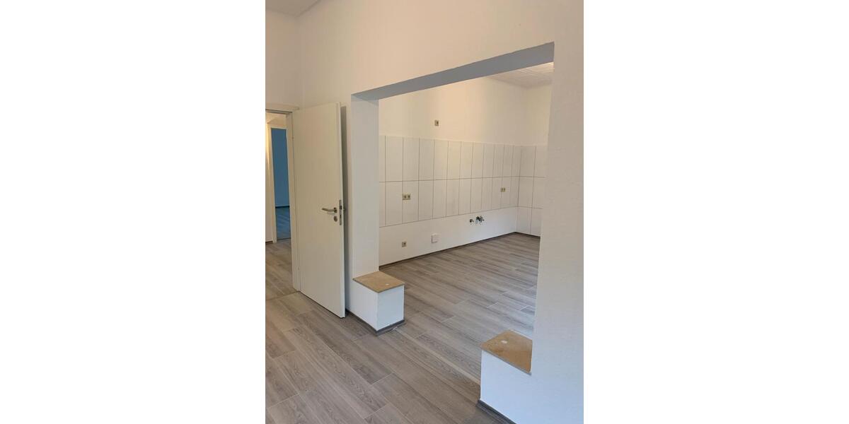 Mehrfamilienhaus, Wohnhaus Schmelz - 10 Zimmer, 239 m&sup2;, 210.000&euro; | Angebot:27117412