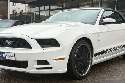 Ford Mustang 124.341 km 16.499 &euro; Epfendorf 78736