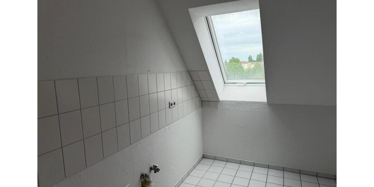 Dachgeschoßwohnung Kyritz - 3 Zimmer, 86 m&sup2;, 599&euro; | Angebot:26562005
