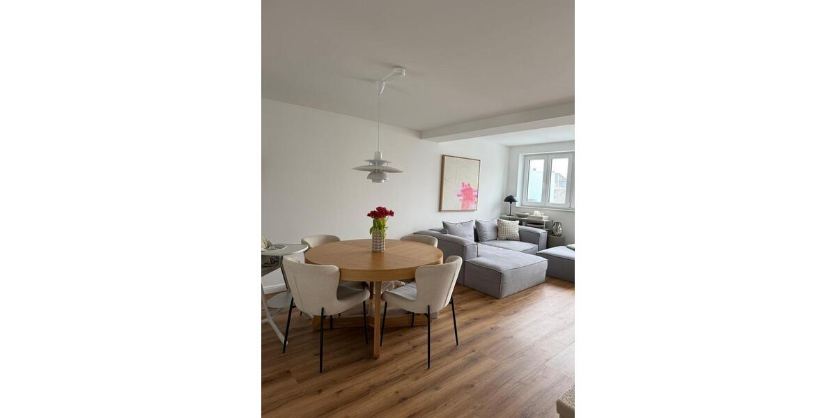 Dachgeschoßwohnung Recklinghausen - 3.5 Zimmer, 75 m&sup2;, 1.250&euro; | Angebot:24832781