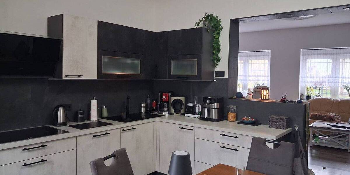Einfamilienhaus Falkenberg Schmerkendorf - 7 Zimmer, 251 m&sup2;, 180.000&euro; | Angebot:26696009