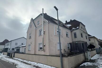 Haus mit drei Wohnungen und garten in ruhiger Wohnlage 6 zimmer