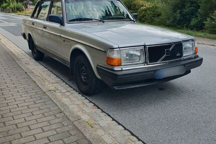 Volvo 240 187.000 km 7.800 &euro; Großharthau 01909