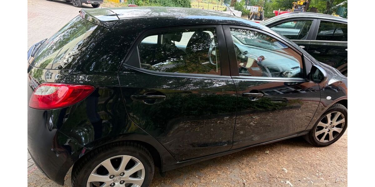 Mazda 2 64.280 km 4.800 &euro; Dortmund 44269