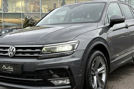 VW Tiguan 2.0 TDI R-LINE/KAMERA/NAVI/PANORAMA/AHK 114.460 km 22.900 &euro; Villingen-Schwenningen 78054