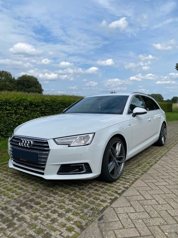 Audi A4 142.000 km 22.999 € Uelsen 49843