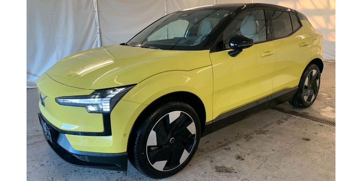 Volvo EX30 17.062 km 32.950 € Steinbach-Hallenberg OT Herges-Hallenberg 98587