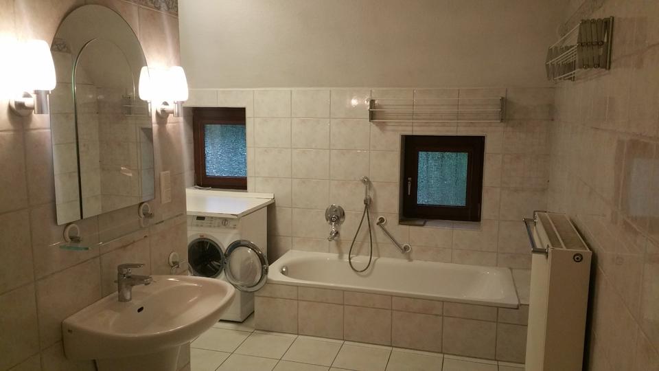 Bauernhaus, Landhaus Hagen im Bremischen - 10 Zimmer, 325 m&sup2;, 1.890&euro; | Angebot:21339570