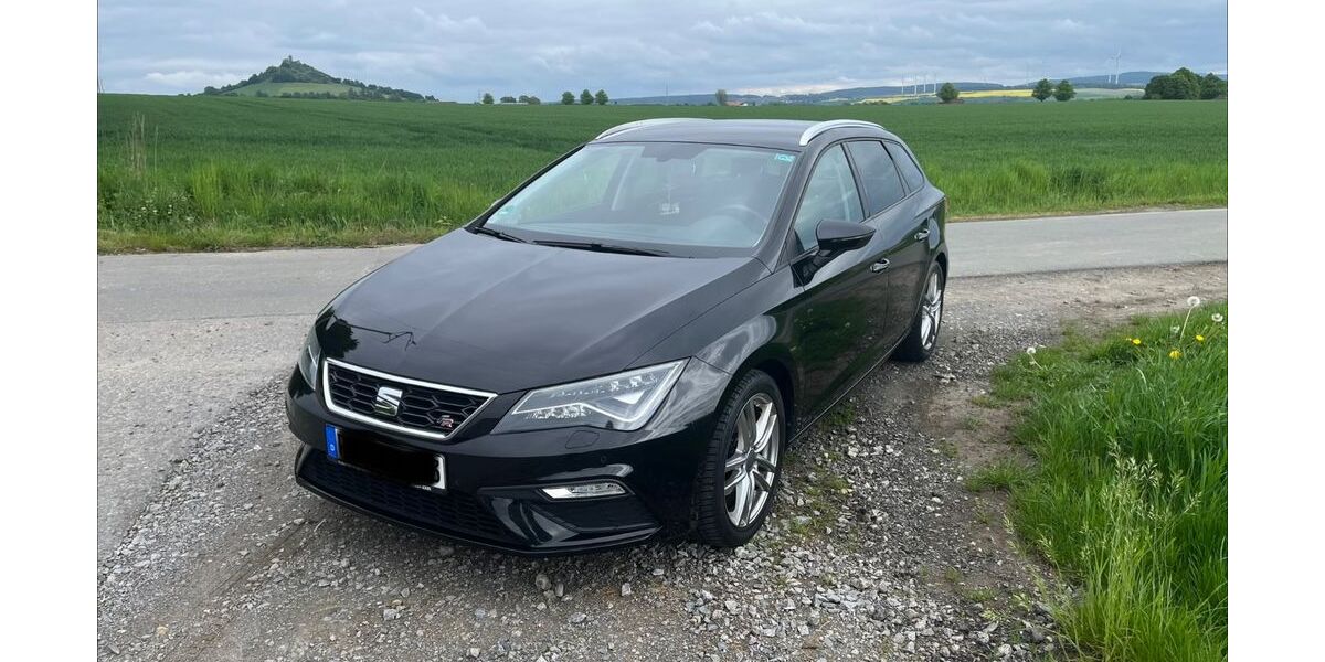 Seat Leon 103.000 km 15.900 &euro; Warburg 34414