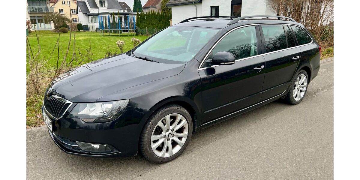 Skoda Superb 183.700 km 9.700 &euro; Detmold 32756