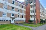 Attraktive, frisch renovierte 4-Zimmer-Wohnung mit Balkon und Einbauküche