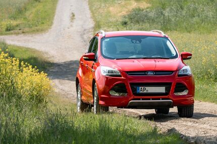 Ford Kuga 152.000 km 6.950 &euro; Apolda 99510