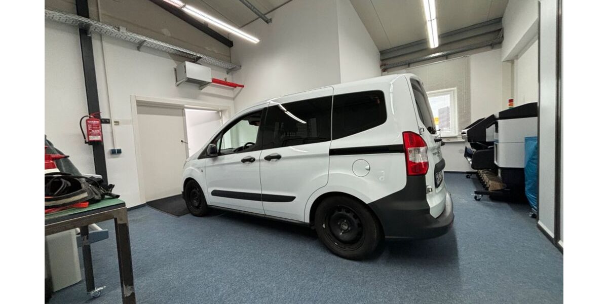 Ford Transit Courier 112.000 km 8.900 &euro; Cadolzburg 90556