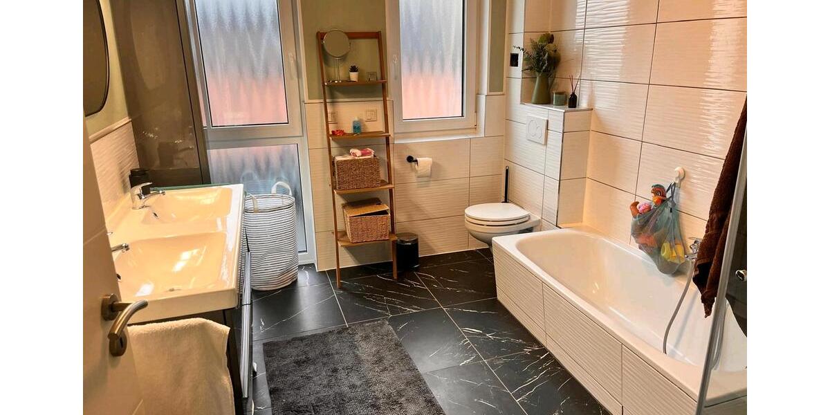 Reihenhaus Lehrte - 6 Zimmer, 200 m&sup2;, 1.500&euro; | Angebot:26061757