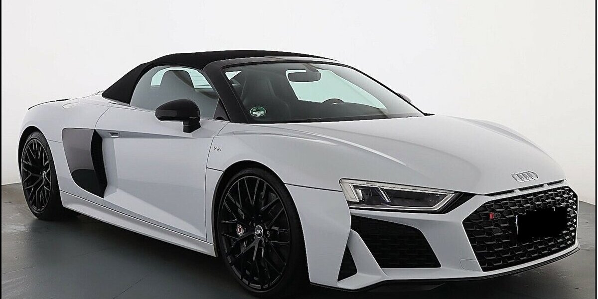 Audi R8 5.2 FSI quattro Spyder 36.100 km 119.990 &euro; Stade 21682