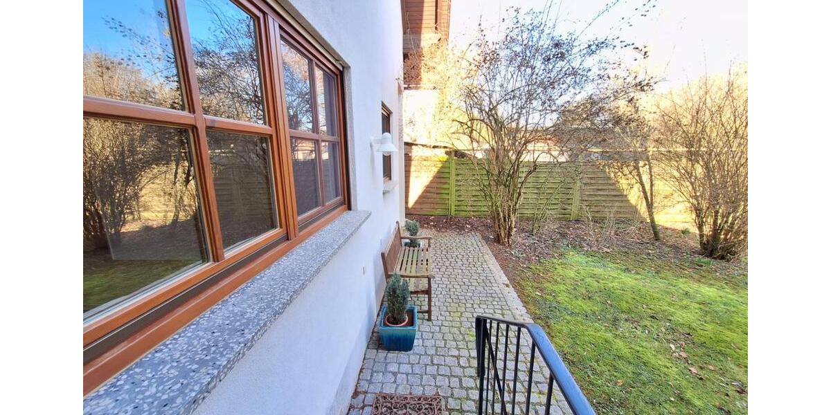 Erdgeschoßwohnung Rödental - 4 Zimmer, 104 m&sup2;, 750&euro; | Angebot:25540050