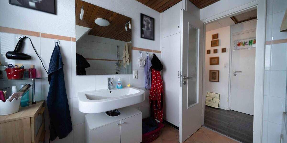Einfamilienhaus Uetersen - 5 Zimmer, 150 m&sup2;, 319.000&euro; | Angebot:25697874