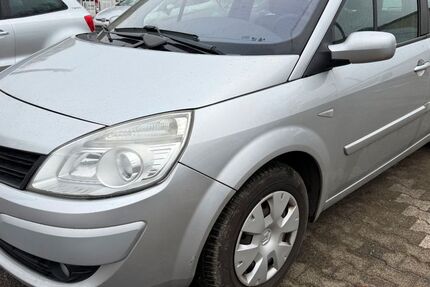 Renault Scenic 202.000 km 2.450 &euro; Köln 50933