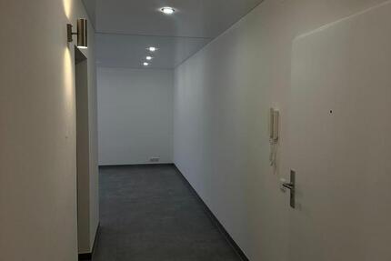 Renovierte Eigentumswohnung mit Balkon & Aufzug 3 zimmer