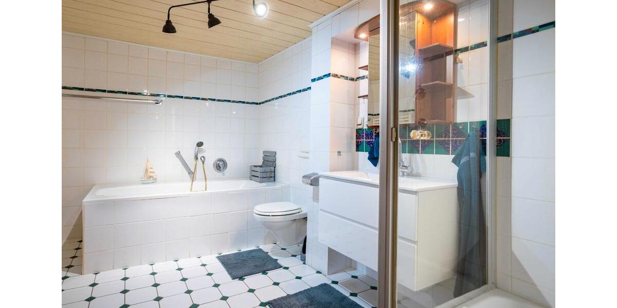 Einfamilienhaus Waldkappel - 4 Zimmer, 157 m&sup2;, 1.200&euro; | Angebot:26220799