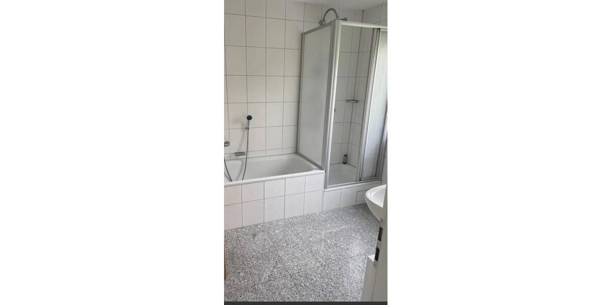 Etagenwohnung Ingolstadt Friedrichshofen-Hollerstauden - 4 Zimmer, 95 m&sup2;, 1.575&euro; | Angebot:26603774