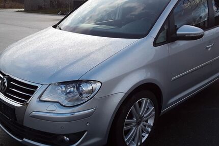 VW Touran 134.500 km 8.100 € Modautal 64397