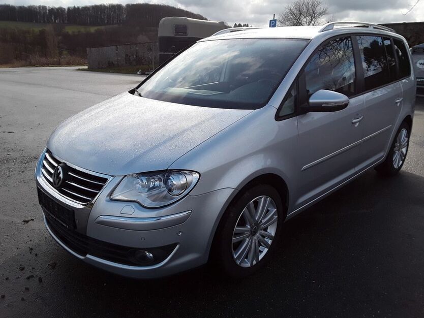 VW Touran 134.500 km 8.100 € Modautal 64397