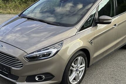 Ford S-Max 107.000 km 18.850 € Bad Urach 72574
