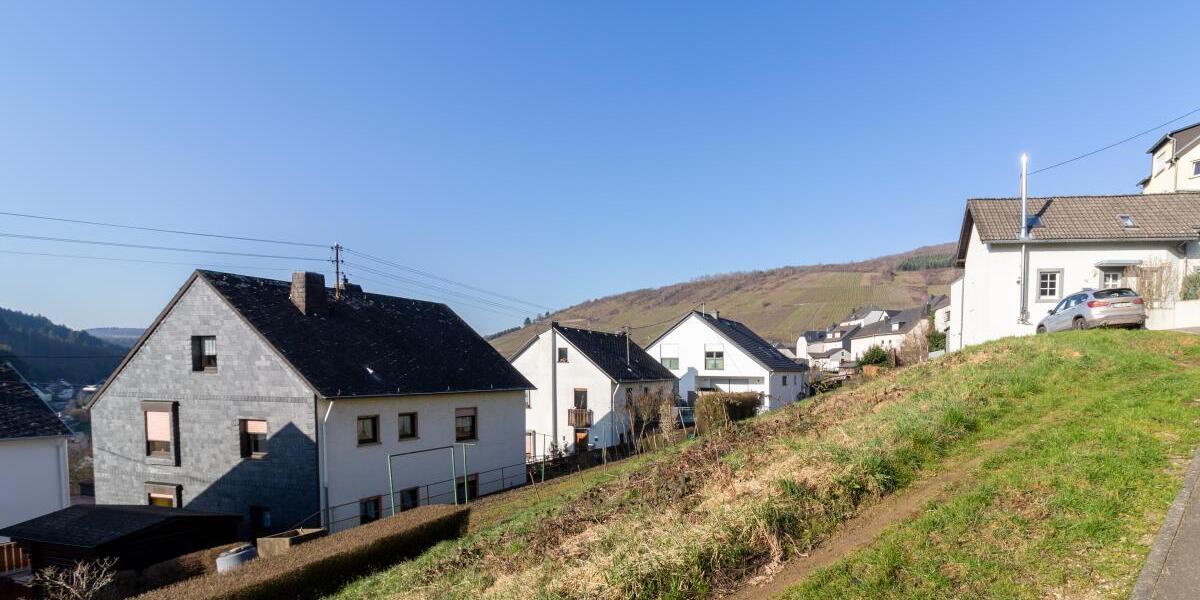 Schönes Baugrundstück in ruhiger Ortslage von Waldrach mit schönem Blick - Grundstück Waldrach | Angebot:22058008