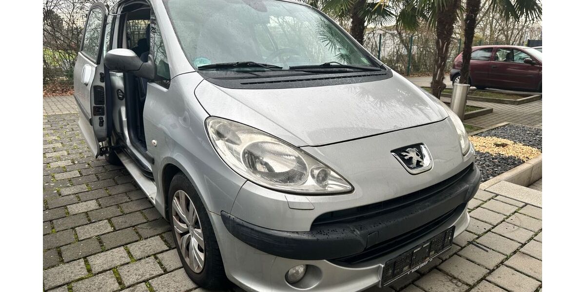 Peugeot 1007 255.400 km 950 &euro; Kriftel 65830