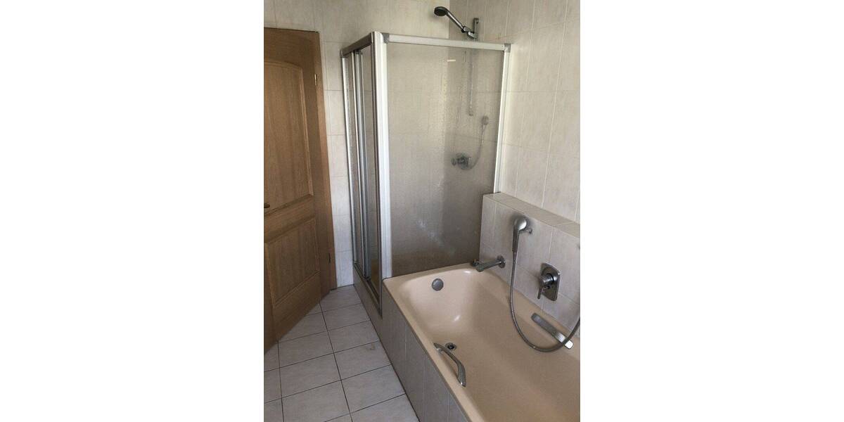 Mehrfamilienhaus, Wohnhaus Roding Neubäu - 8 Zimmer, 255 m&sup2;, 369.000&euro; | Angebot:26820143