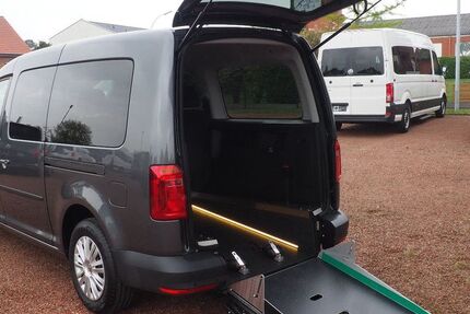 VW Caddy Maxi 9.621 km 33.990 € Südkirchen 59394