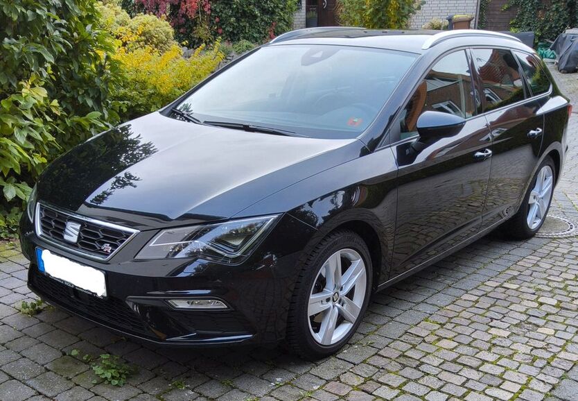 Seat Leon 58.000 km 15.100 € Osnabrück 49086