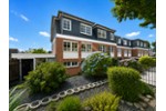 Modernisiertes Platzwunder im Split-Level-Stil – ideal für Familien - Reihenendhaus Kellinghusen | Angebot:27191369