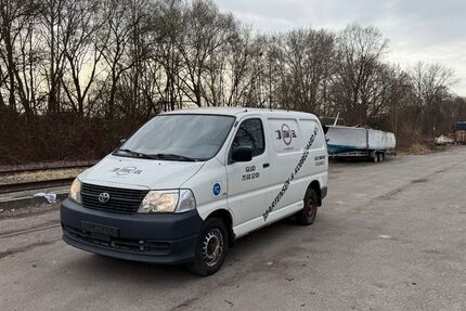 Toyota Hiace 171.658 km 5.700 &euro; HAMBURG 22113
