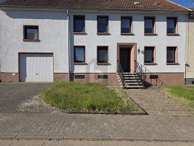 ATTRAKTIVE IMMOBILIE IN RUHIGER LAGE - Bauernhaus, Landhaus Weiskirchen | Angebot:27085371