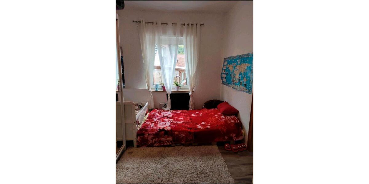 Doppelhaushälfte Beverungen - 7 Zimmer, 140 m&sup2;, 250.000&euro; | Angebot:26883498