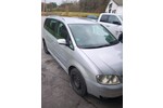 VW Touran 289.000 km 1.800 &euro; Halver 58553