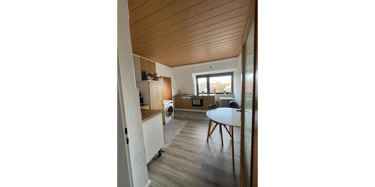 Etagenwohnung Nordenham - 4 Zimmer, 80 m&sup2;, 895&euro; | Angebot:26379898