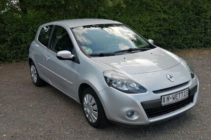 Renault Clio 99.700 km 3.499 &euro; Köthen 06366
