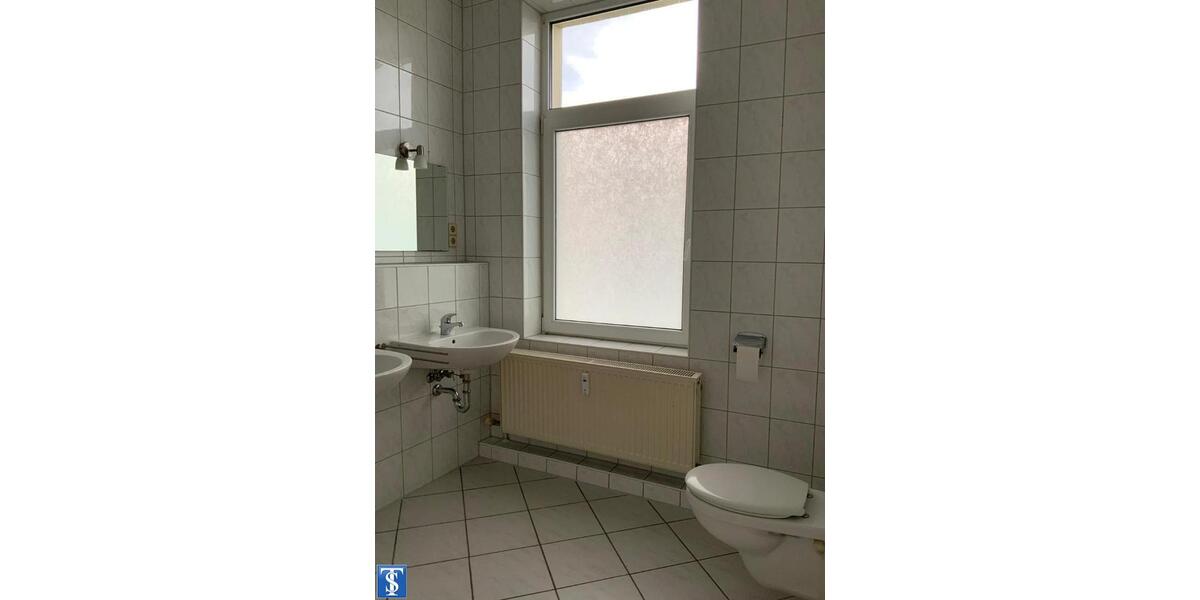 Etagenwohnung Plauen Bahnhofsvorstadt - 2 Zimmer, 67 m&sup2;, 375&euro; | Angebot:26550236