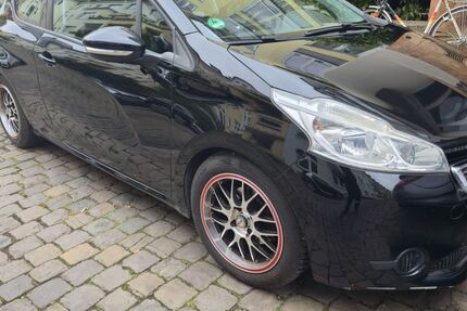 Peugeot 208 124.550 km 3.600 € Isernhagen 30916