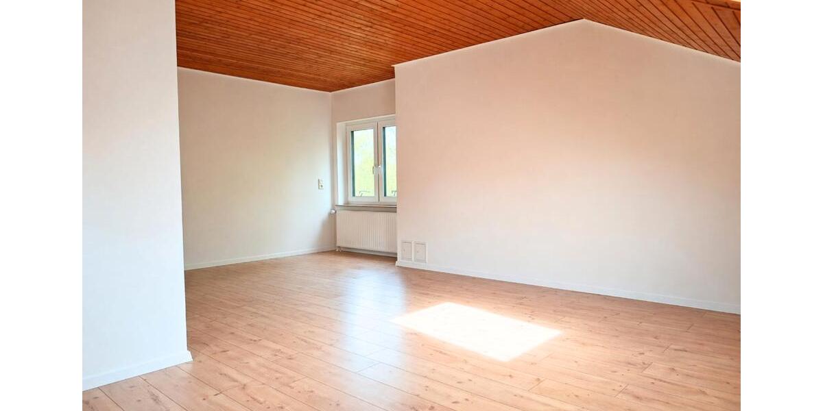 Mehrfamilienhaus, Wohnhaus Schwalbach - 4.5 Zimmer, 194 m&sup2;, 1.450&euro; | Angebot:26587800