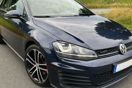 VW Golf 286.000 km 9.600 &euro; Höxter 37671