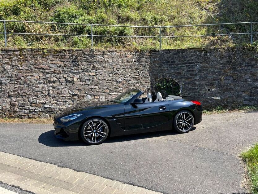 Z4 M40i