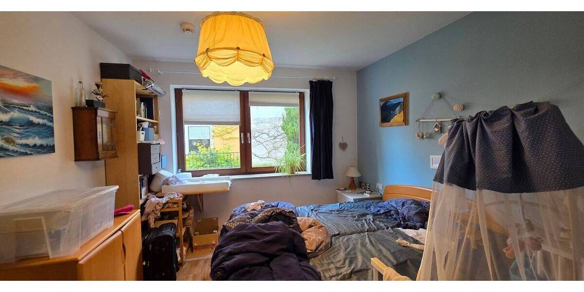 Etagenwohnung Würzburg Versbach - 3 Zimmer, 90 m&sup2;, 1.075&euro; | Angebot:26436730